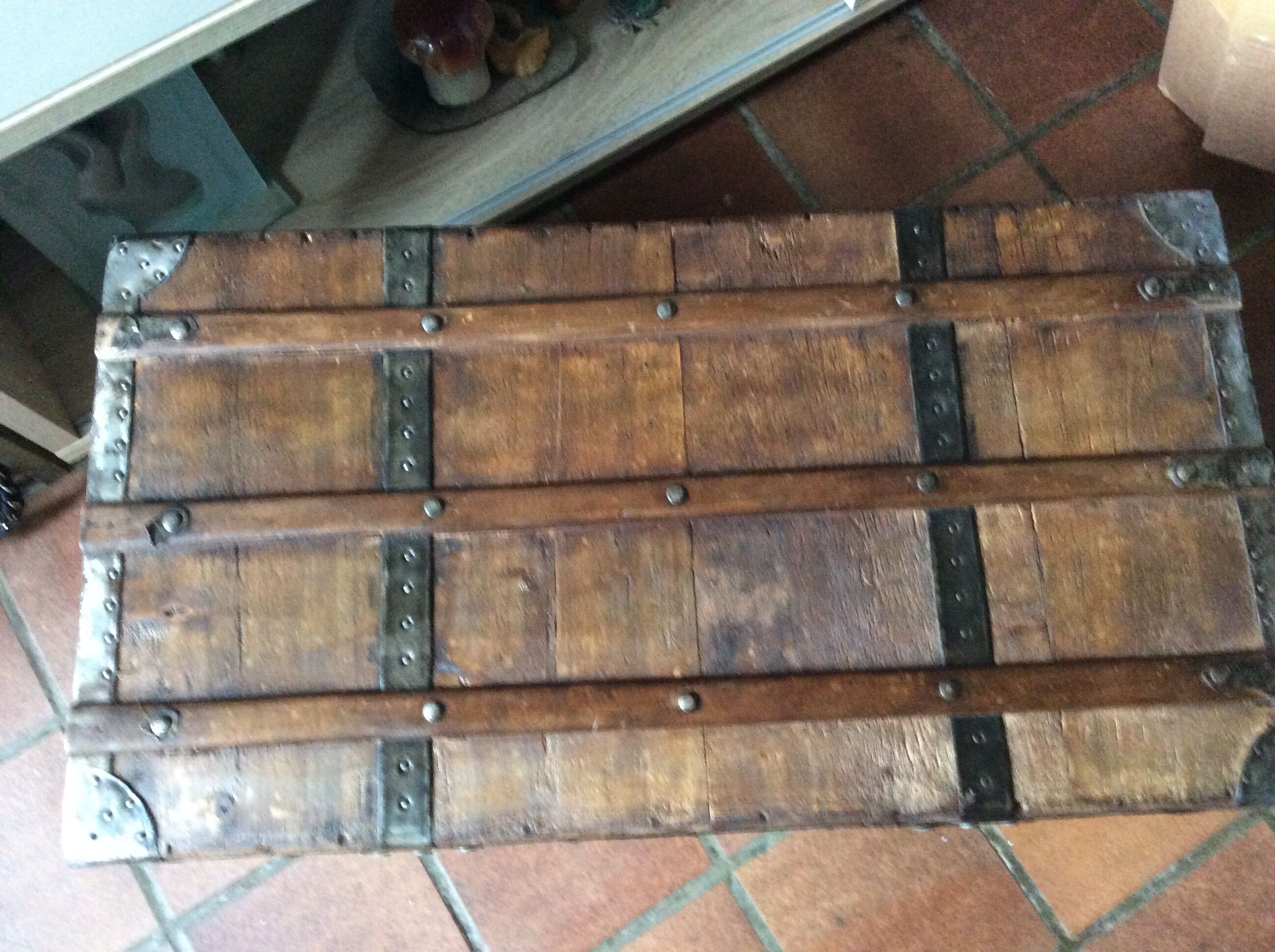 Travel trunk end 19 th century entirely renovated