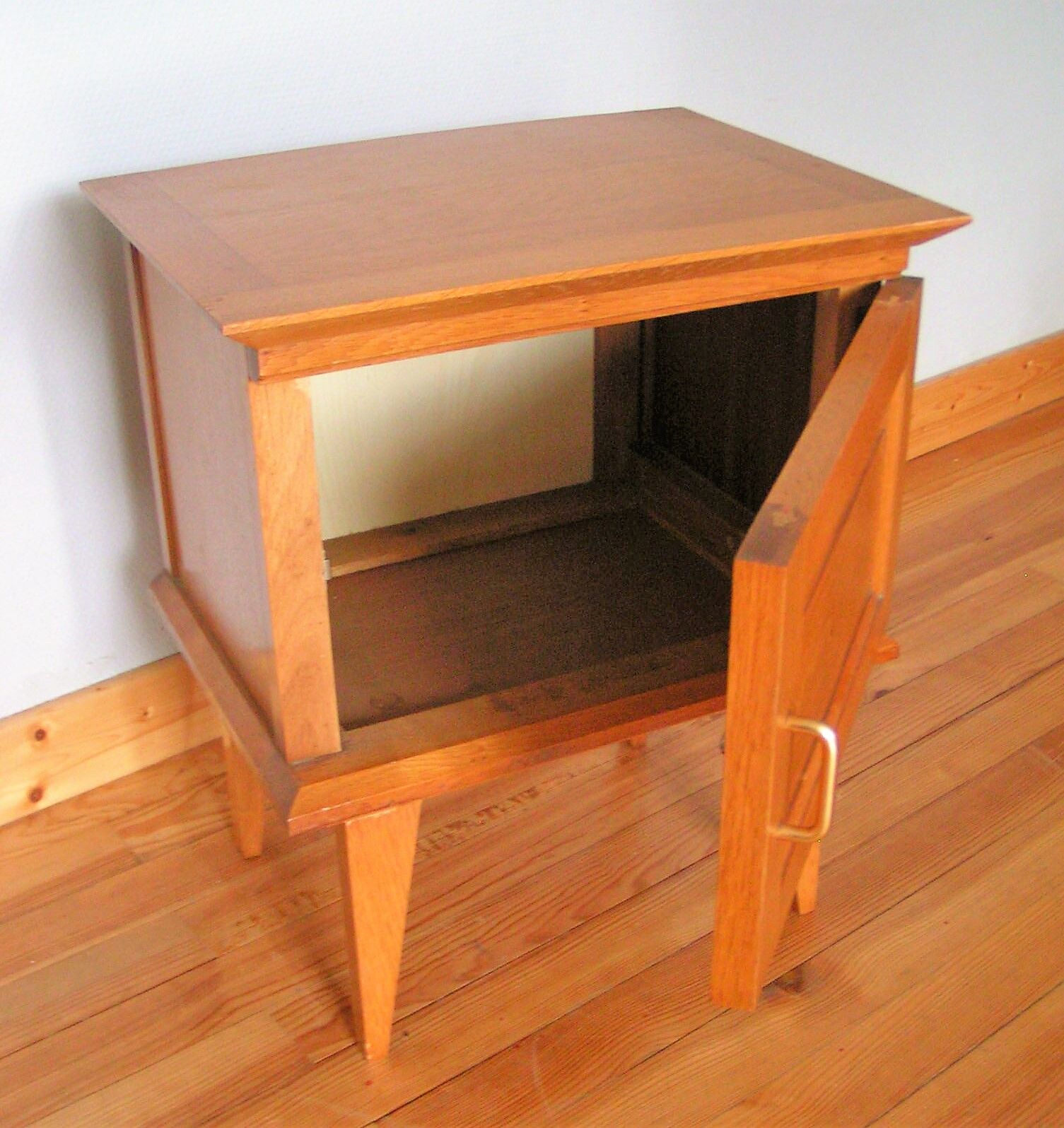 Compass feet bedside tables