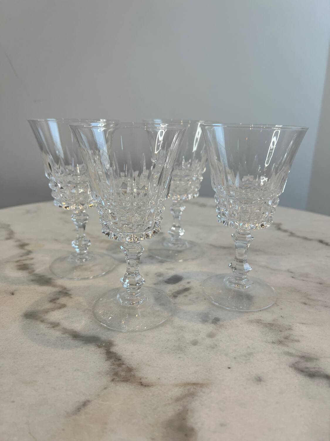 Set of 4 crystal stem glasses