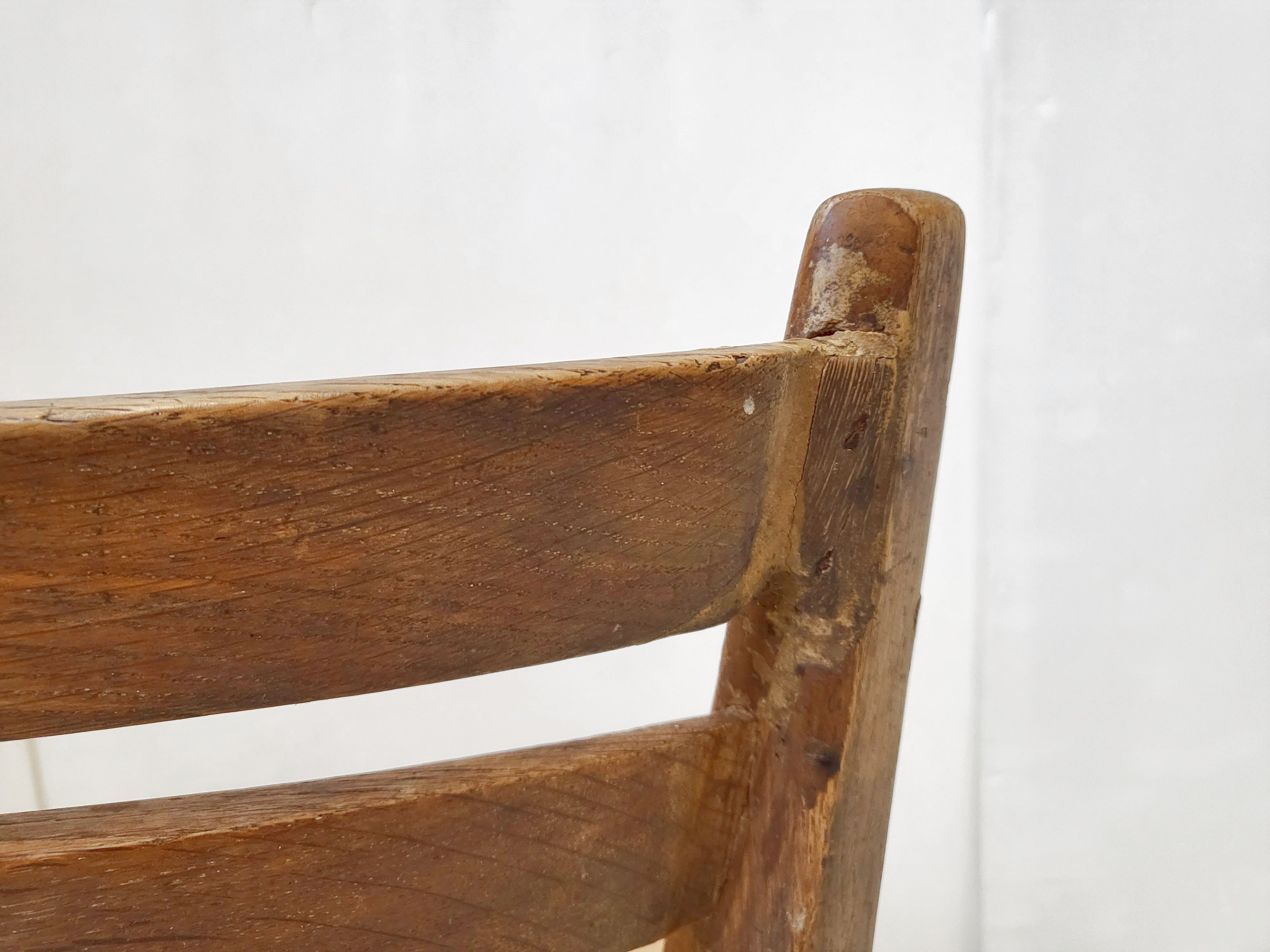 Vintage chair Guillerme & Chambron