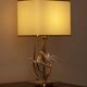 Lampe de table avec des cygnes en vol