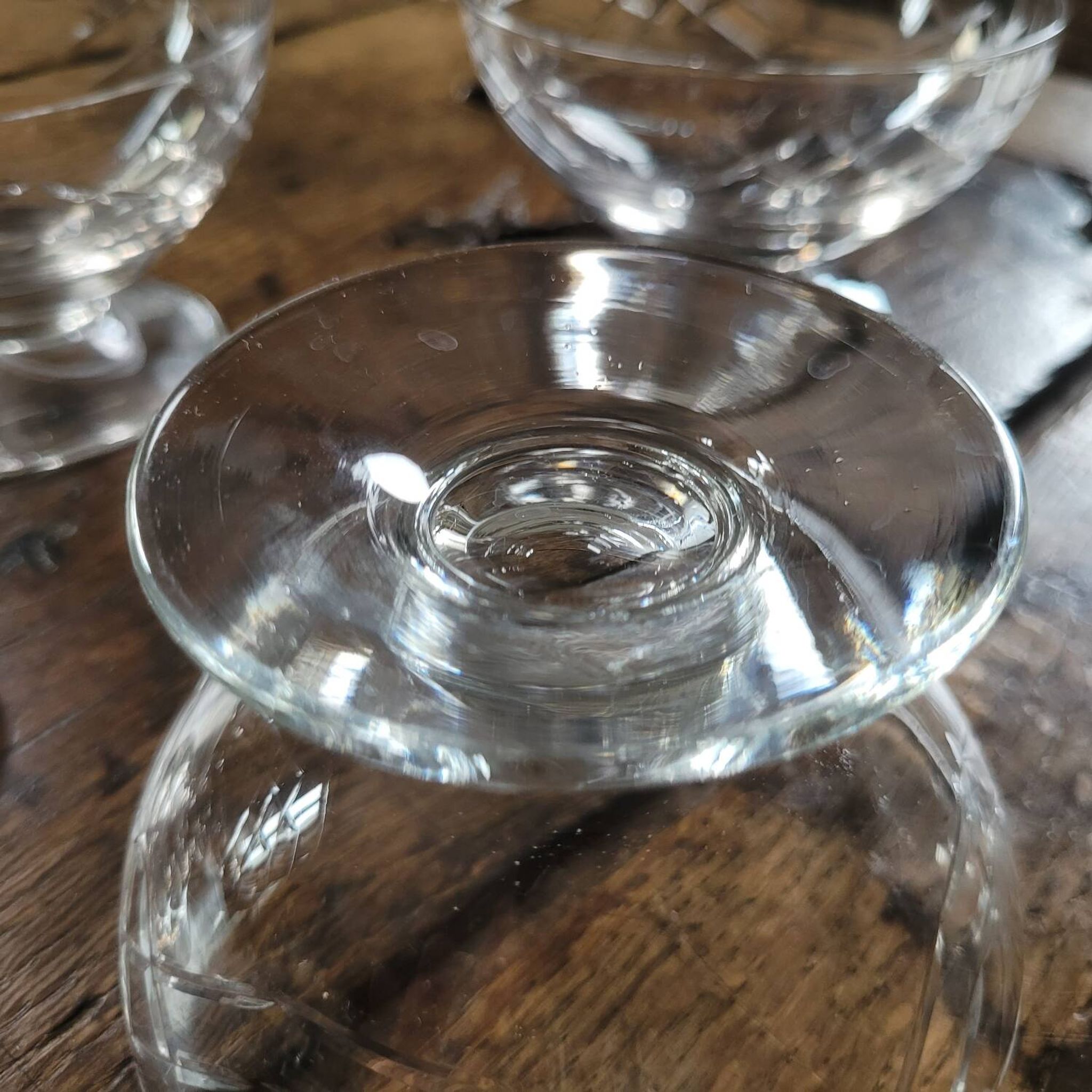 5 coupes à dessert en verre taillé, France années 60