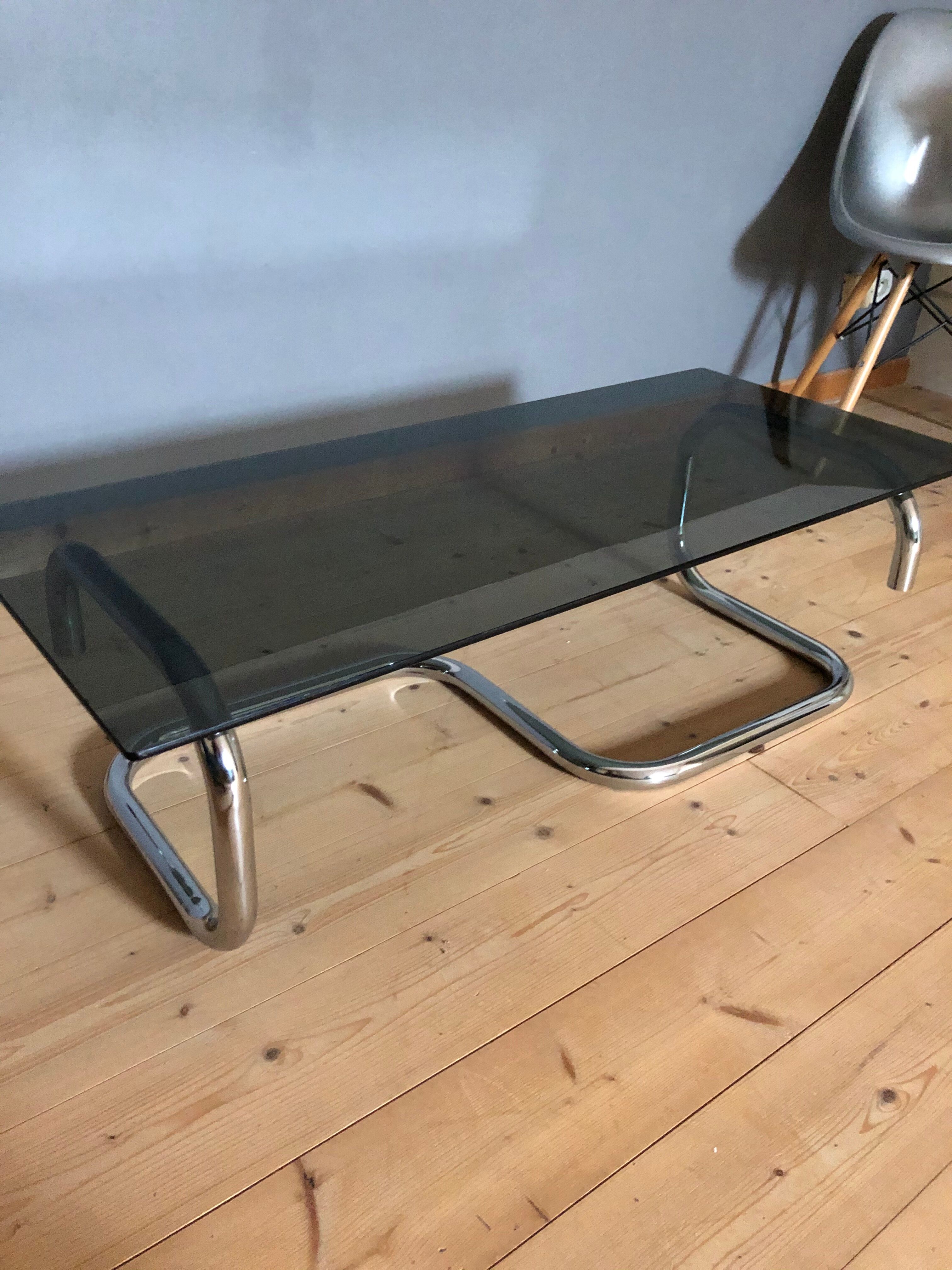 Table basse design années 70