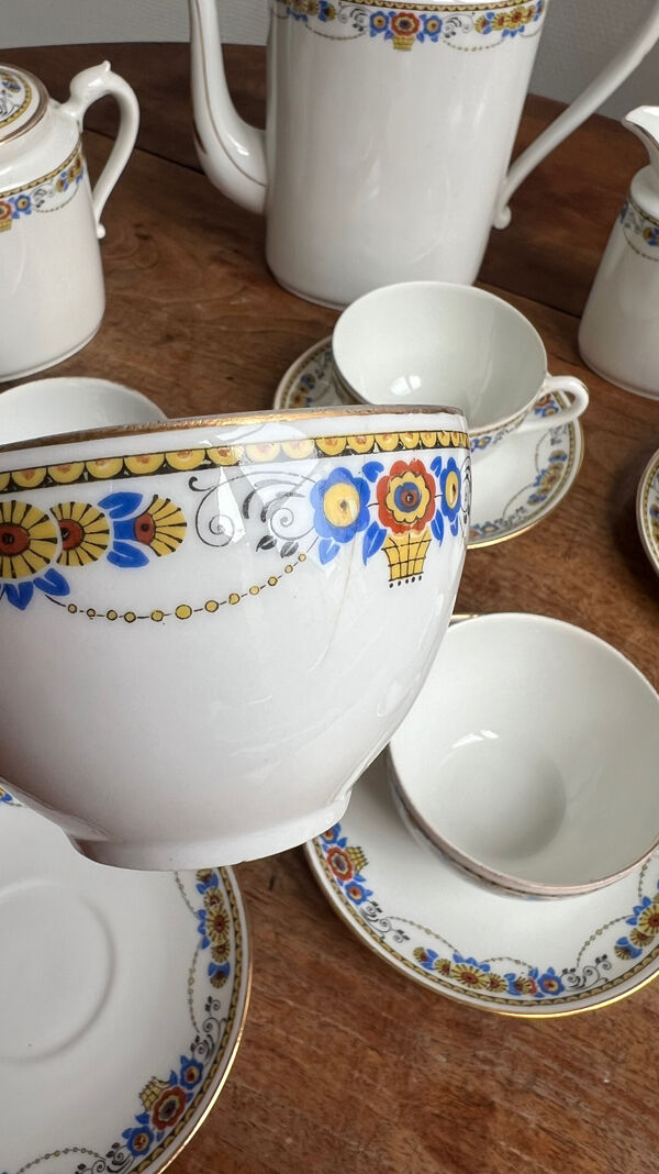 Ancien service à café en porcelaine de Limoges – années 1920
