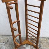 Wall coat rack
