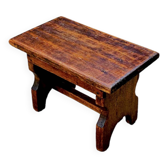 Ancien petit tabouret - repose-pied en bois massif