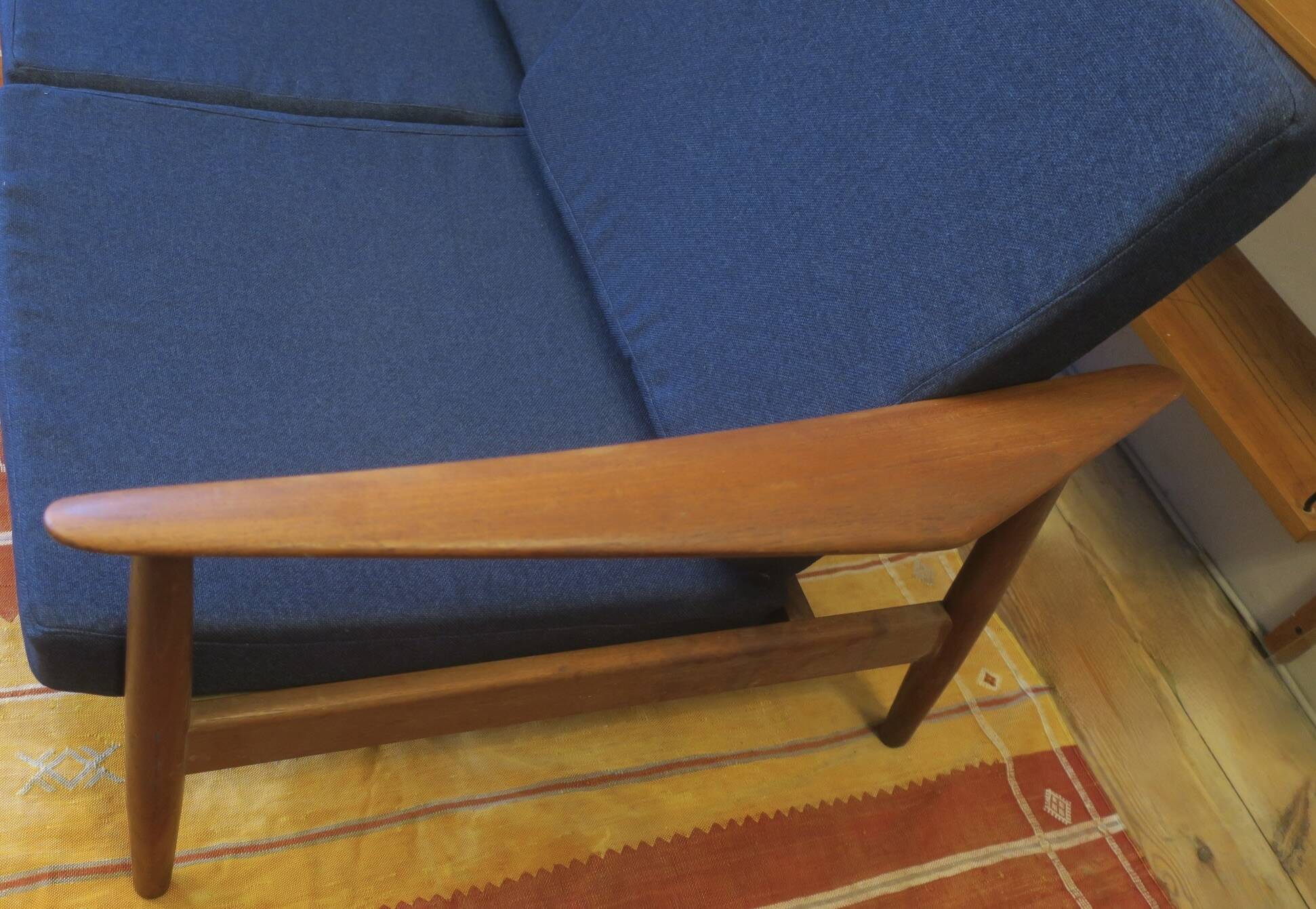 Arne Vodder for France and Sohn FD 164 teak 3-seater sofa, Denmark 1960s