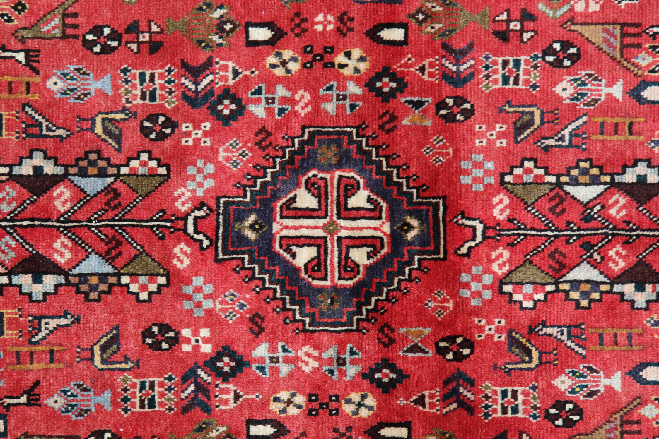 Tapis persan rouge fait à la main  103x158cm