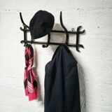 Wall coat rack in curved wood