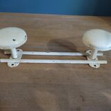 Coat rack 2 hooks white patinated metal