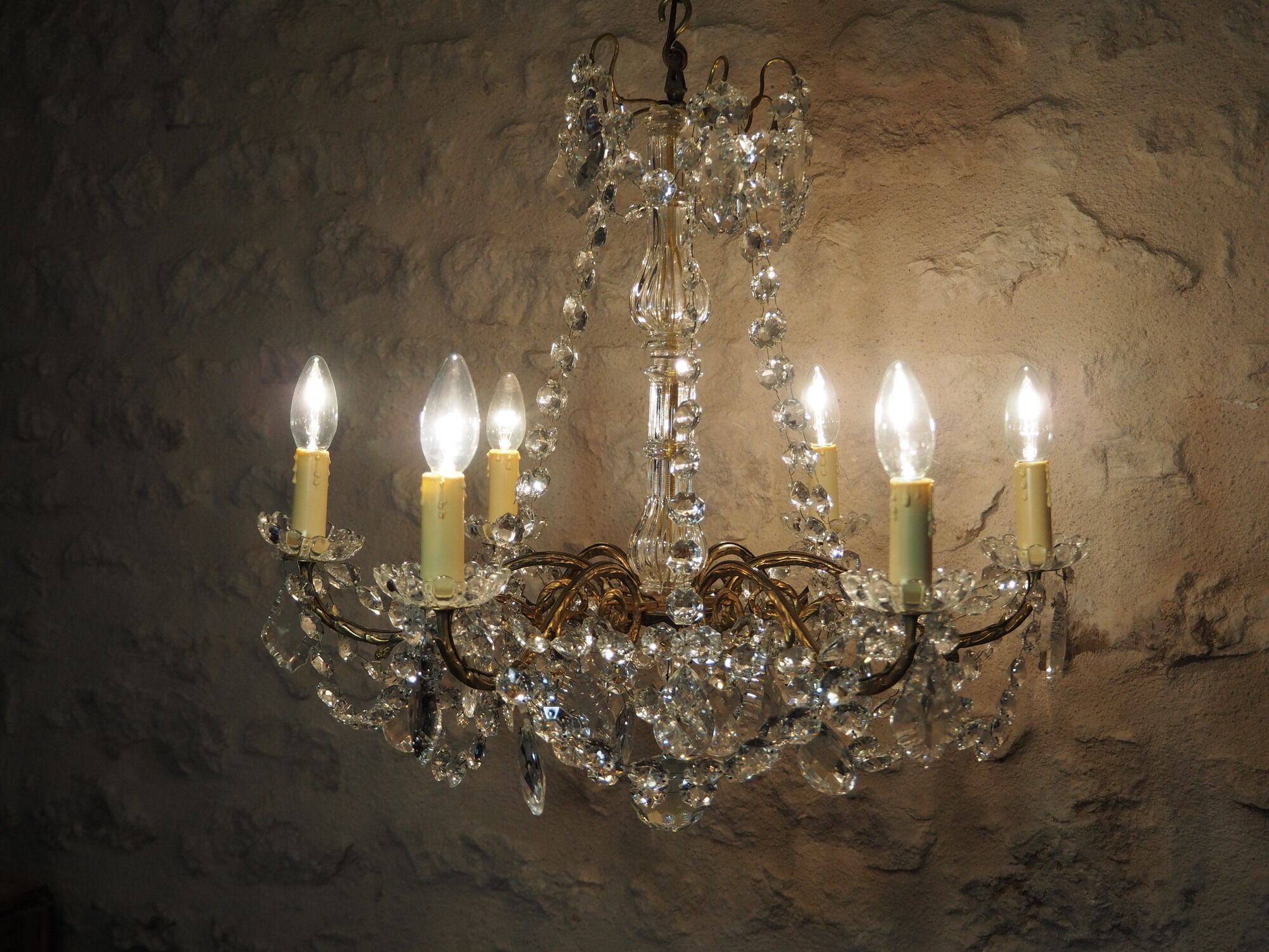 Ancient bronze and pampilles chandeliers with facets and crystal cups - old style - 6 fires