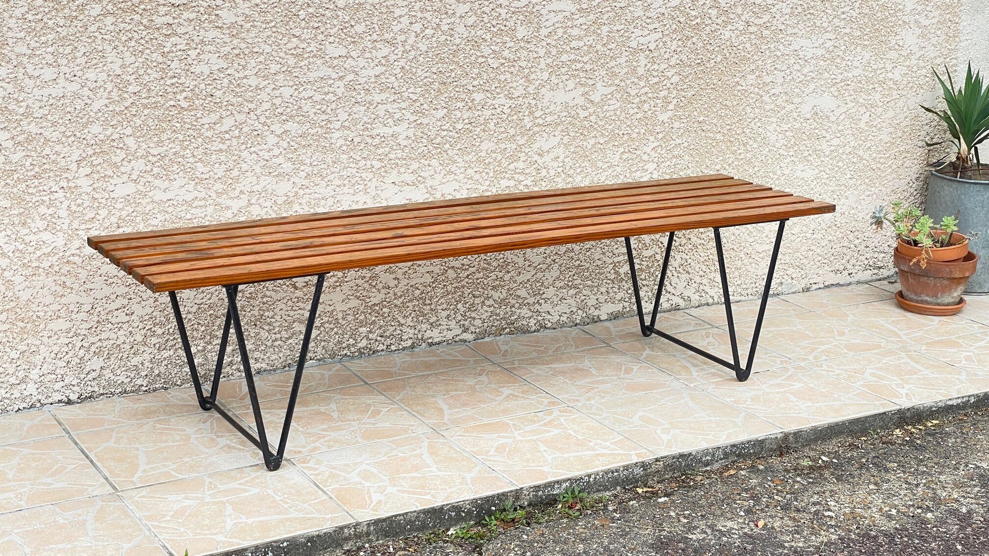 Banc design bois et acier vintage