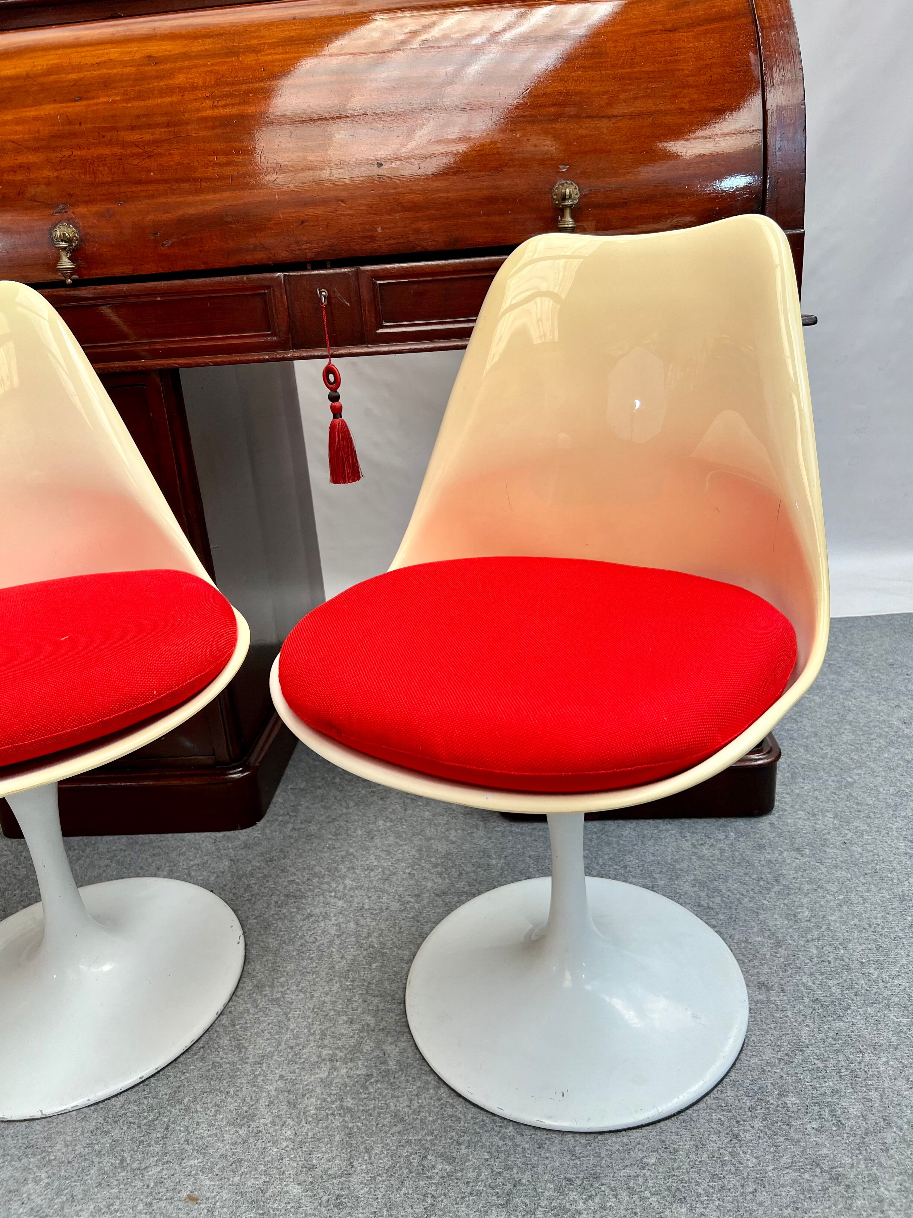 Pair of vintage tulip chairs