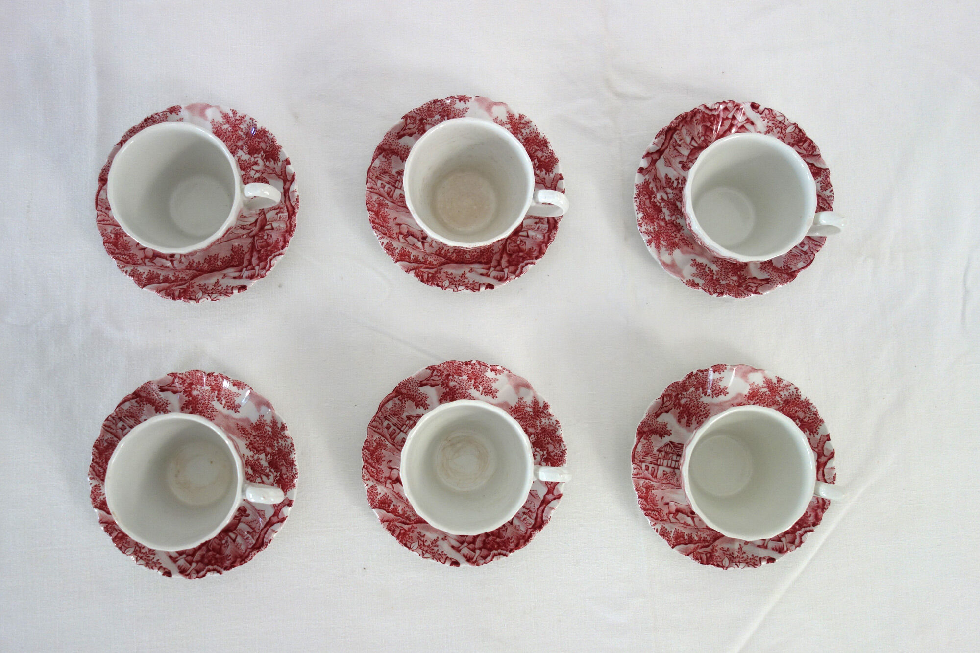Set of 6 cups with saucers and milk jug The Hunter, England vintage
