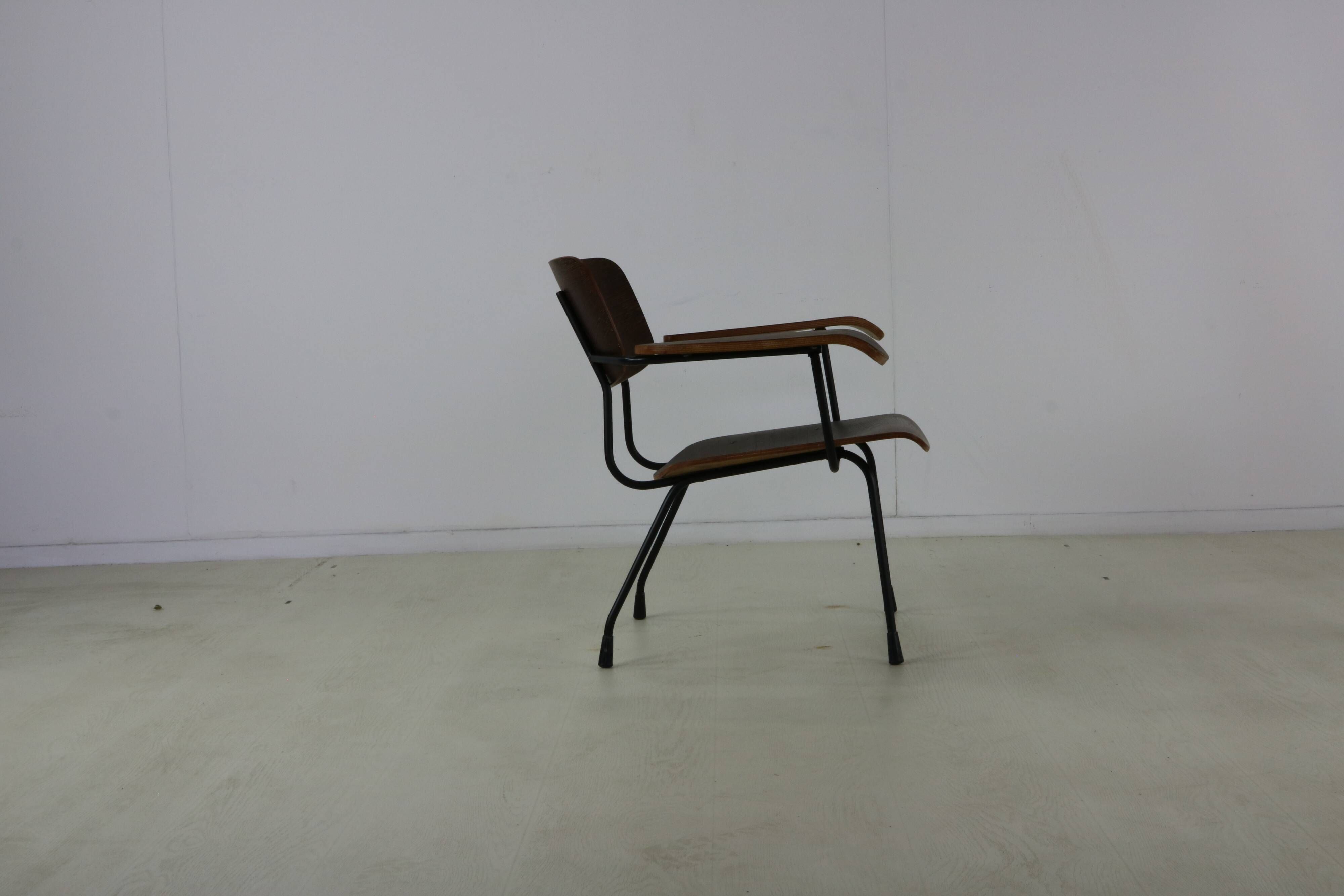 Sixties bent plywood design lounge chair by Tjerk Reijenga for Pilastro Hol
