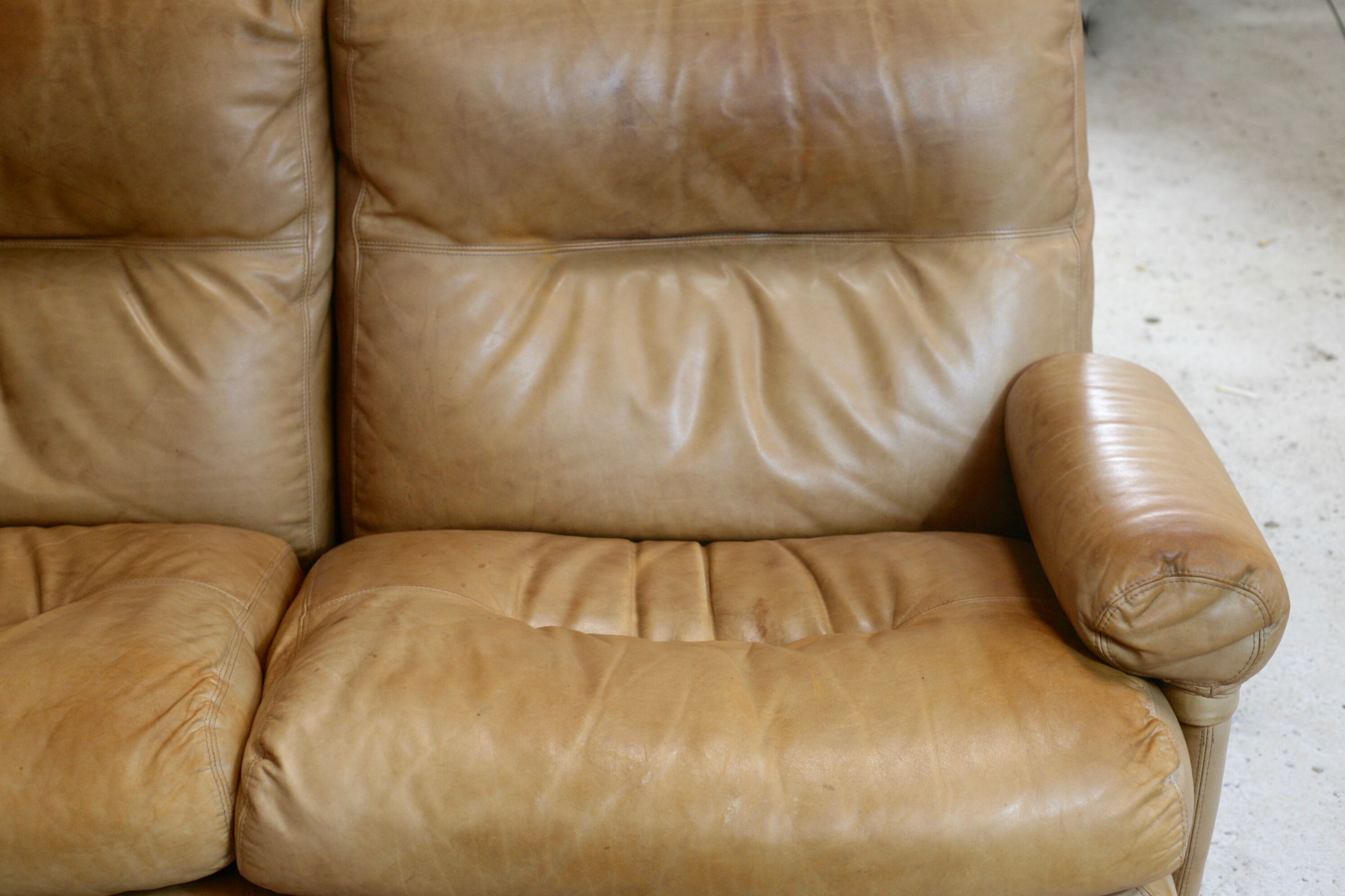 Leather sofa, Albany model, late 70's, Roset edition
