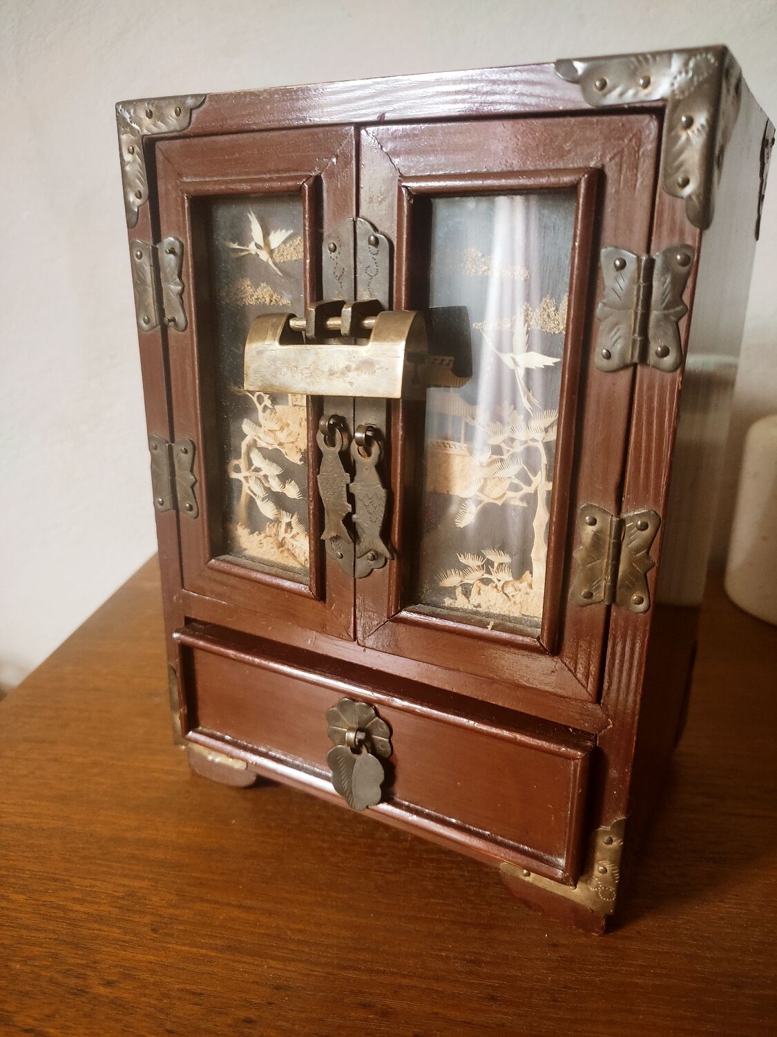 Chinese jewelry box