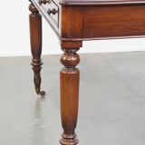 Bureau anglais ancien du XIXe siècle avec plateau en cuir noir