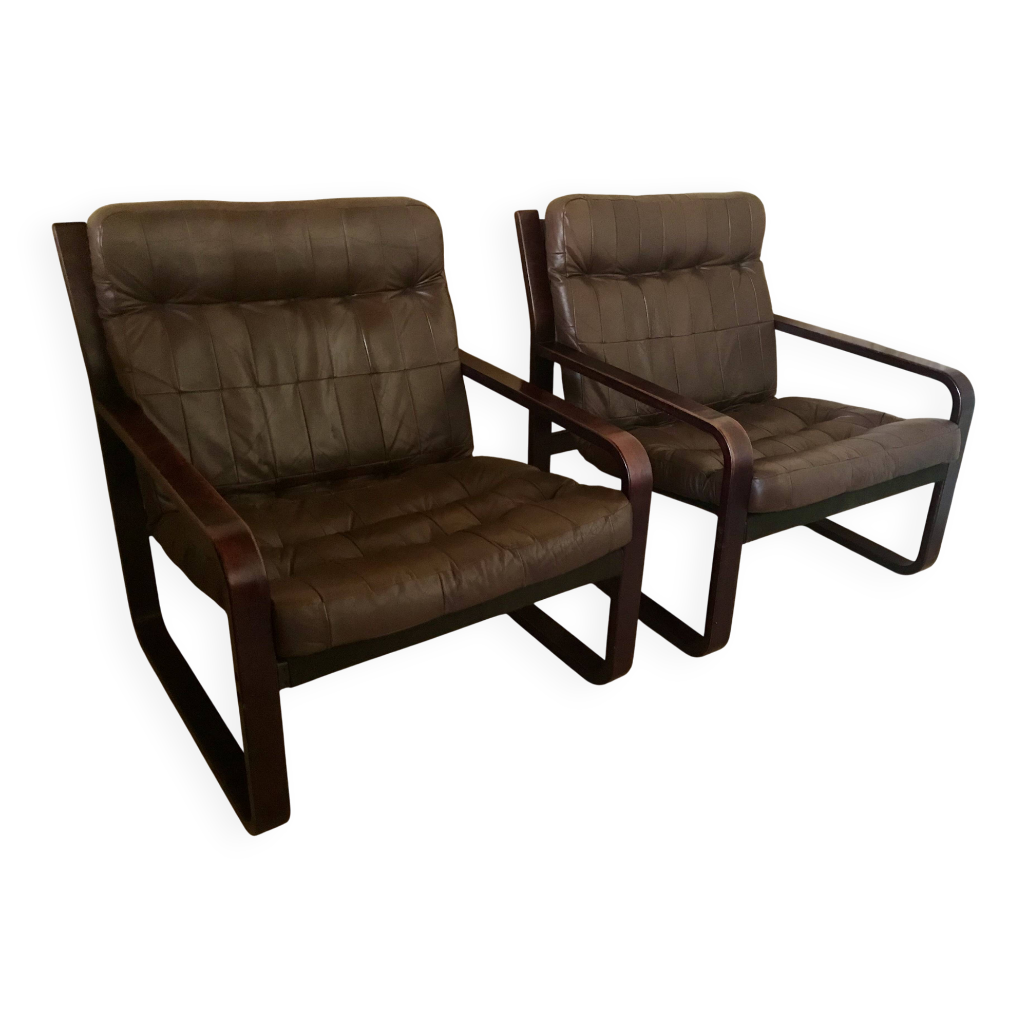 Pair of vintage armchairs in curved wood with suspended seat circa 1970-80.