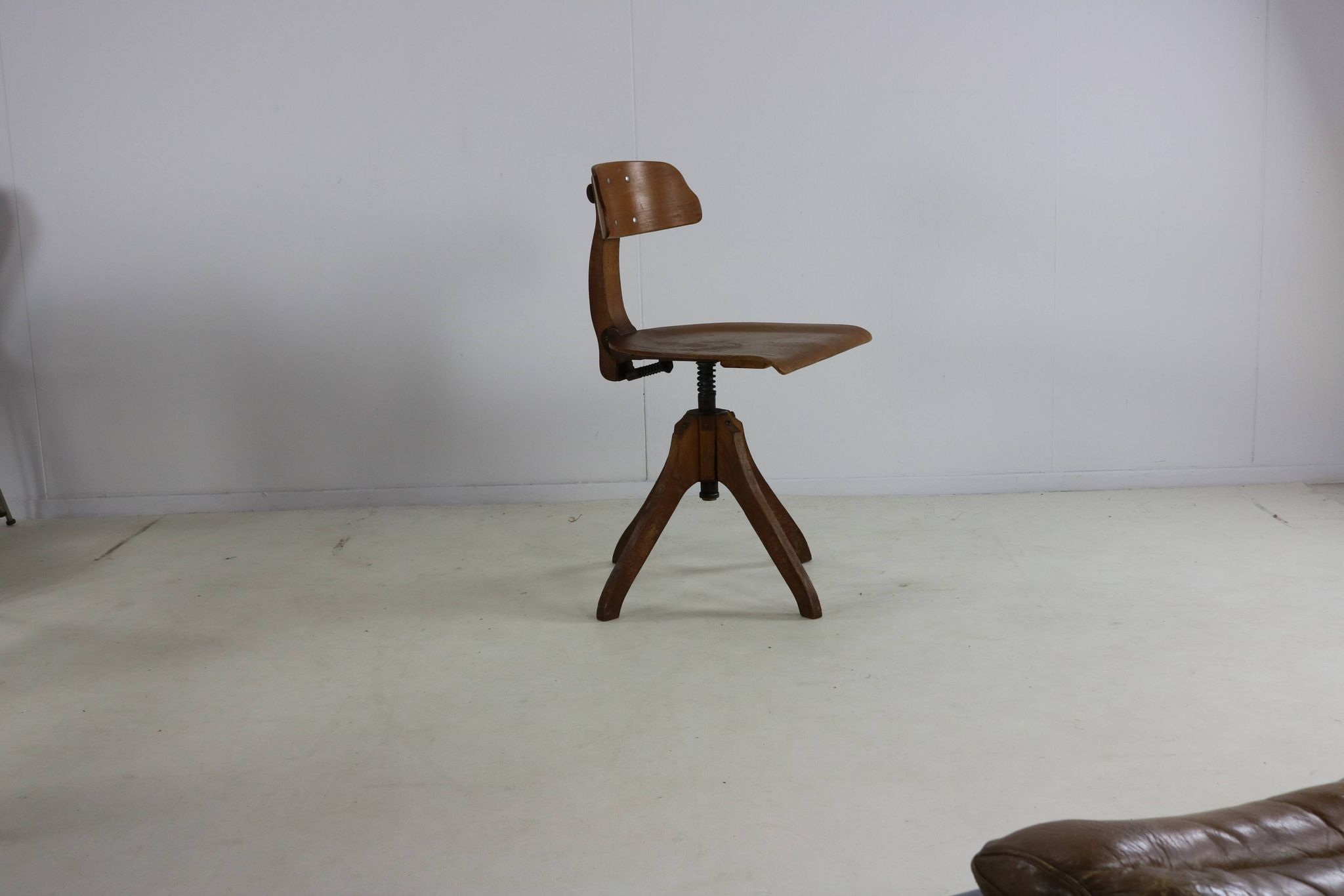 Europa desk chair German twenties design for Olympia Büromaschinenwerke AG