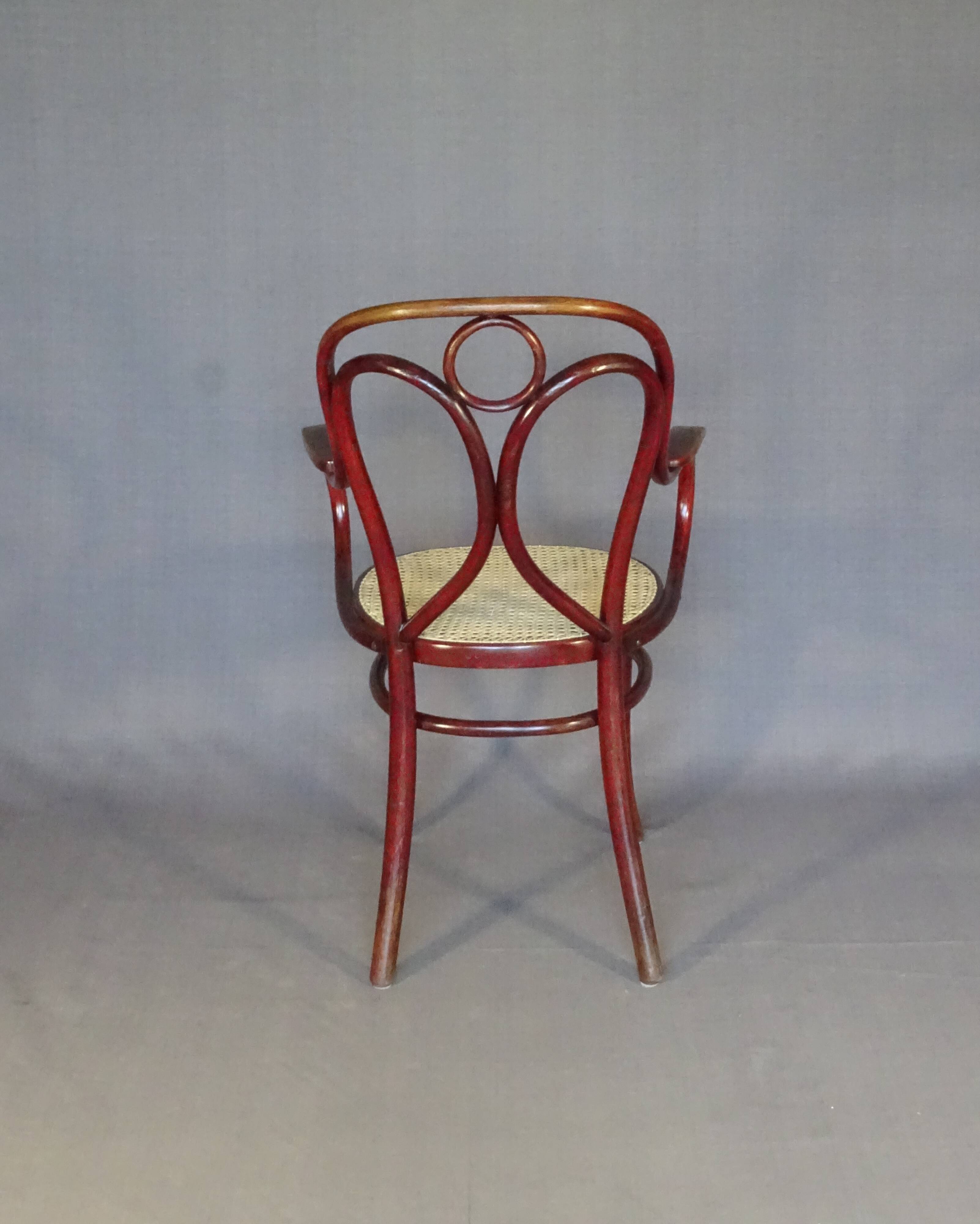 Fauteuil Thonet N°19 canné neuf , prêt à servir- Vers 1905 -