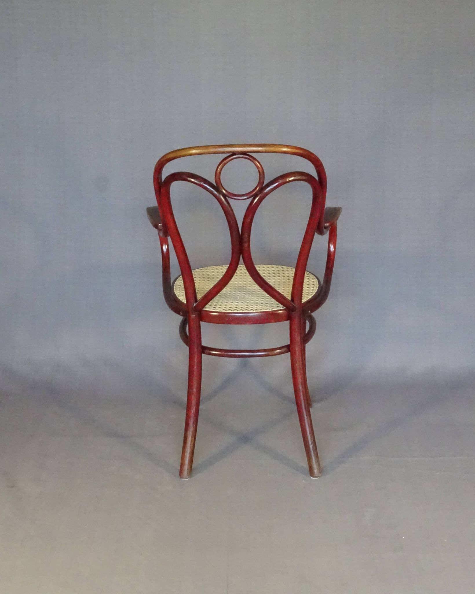 Thonet Armchair No. 19, new caned, ready to serve - Around 1905 -