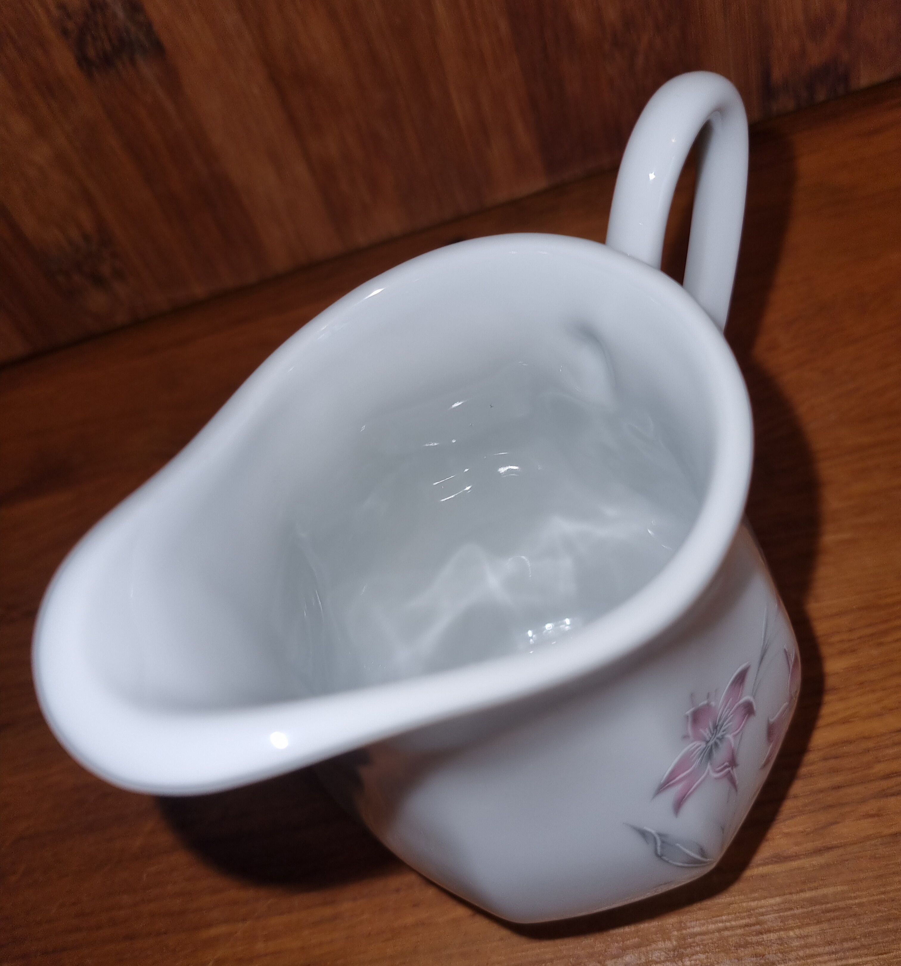 Creamer Milk jug in Sologne porcelain