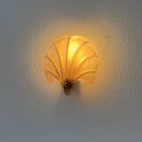 Applique vintage coquillage, verre ambré, France, 1970