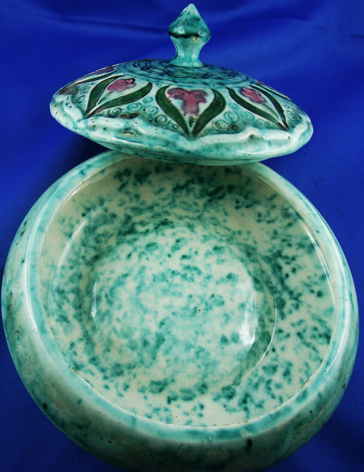 Earthenware candy circa 1930