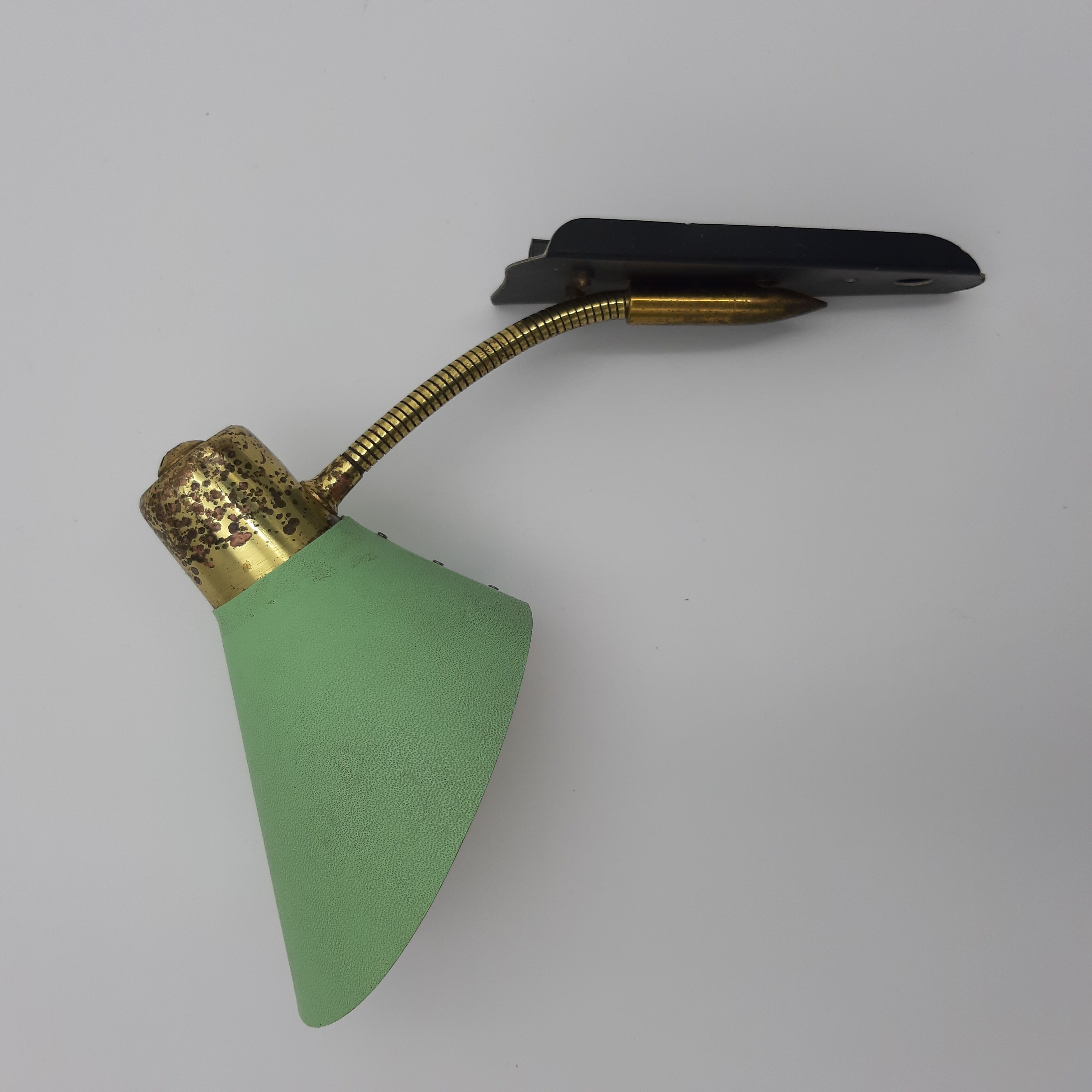 Coconut style wall light