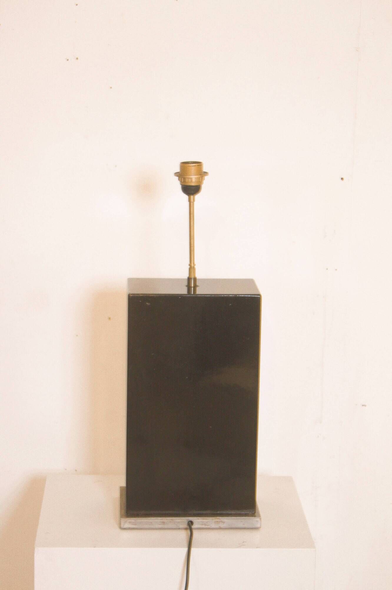 Black lacquered wooden table lamp designed by Roger Vanhevel, 1970s.