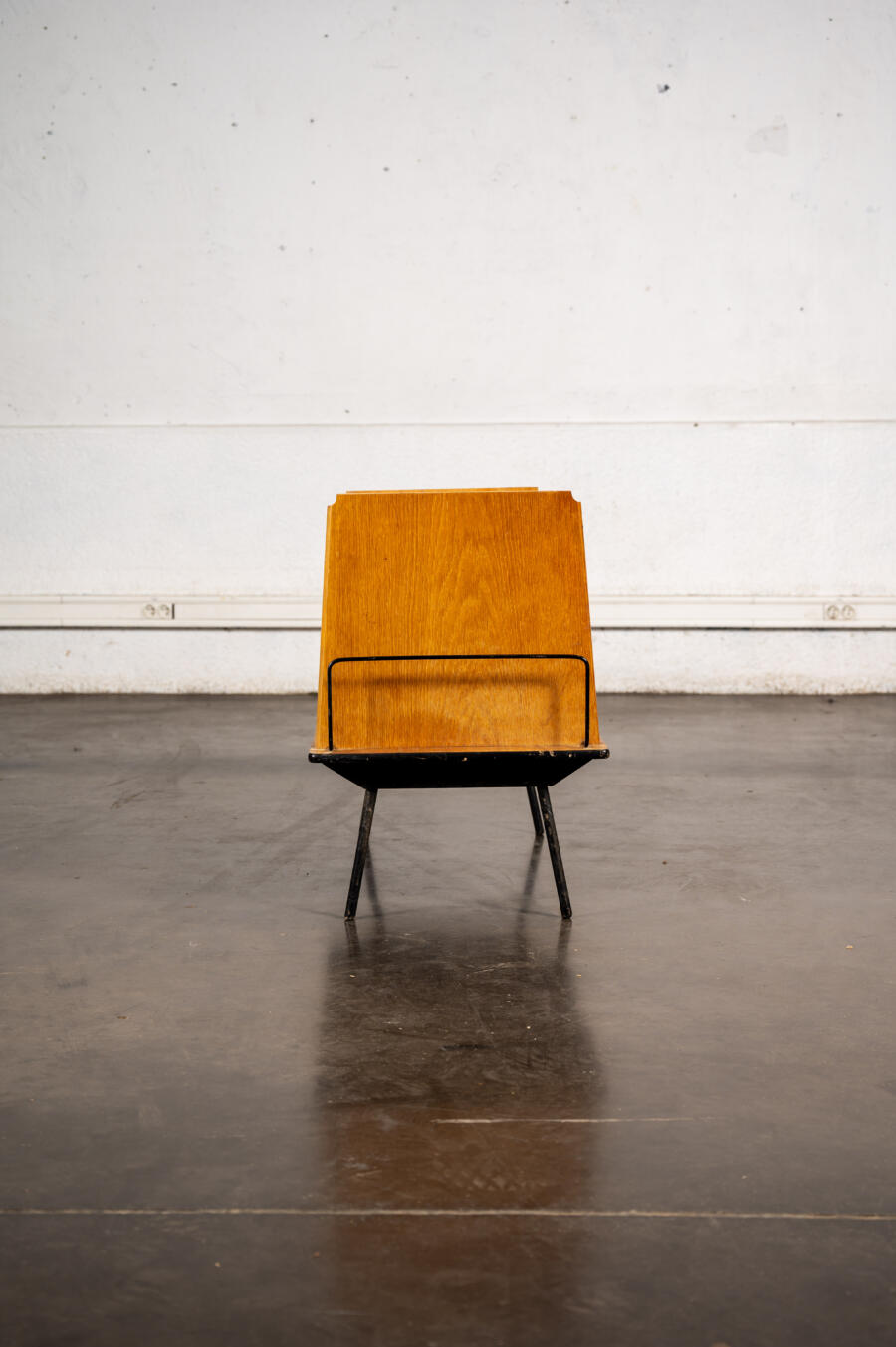 Storage furniture for vinyl records