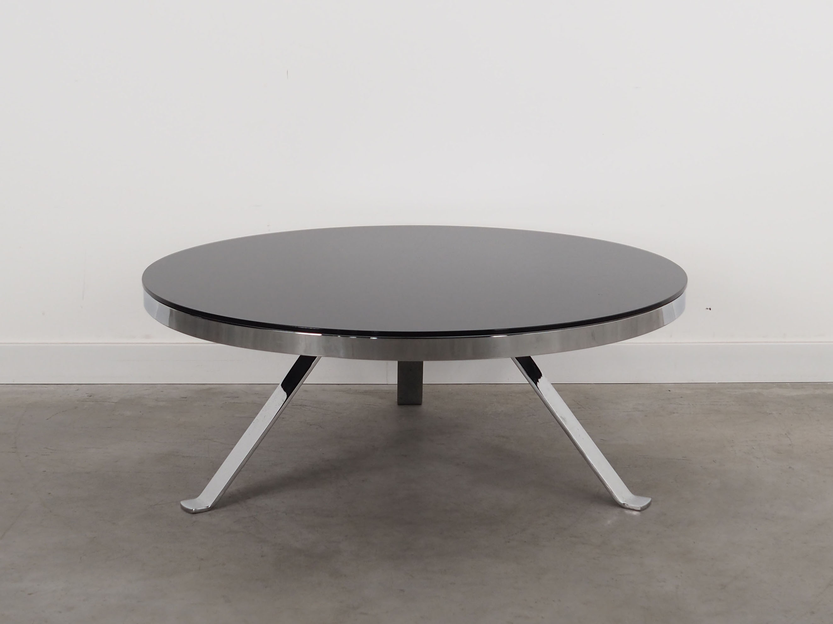 Round coffee table, Danish design, 1970s, made in Denmark