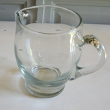 Service de 33 verres à pied et carafe