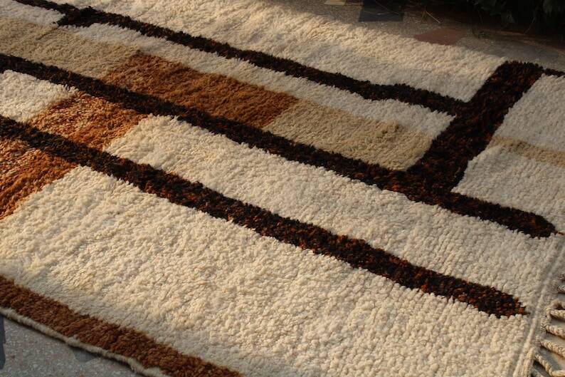 Tapis azilal Tissé main traditionnelle taille 200 x 305 cm