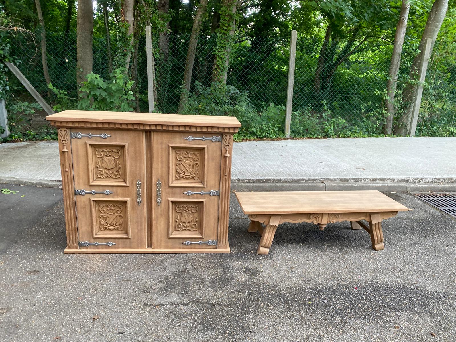 Buffet armoire renaissance espagnole rénovée en chêne 1930