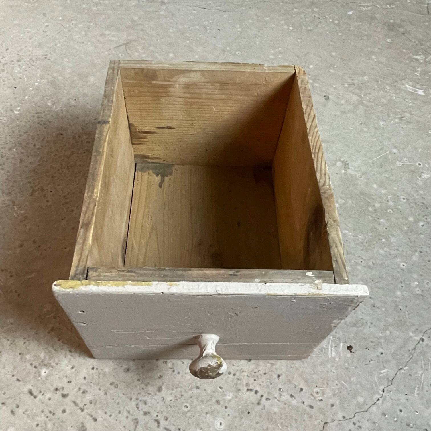 Meuble à 30 tiroirs