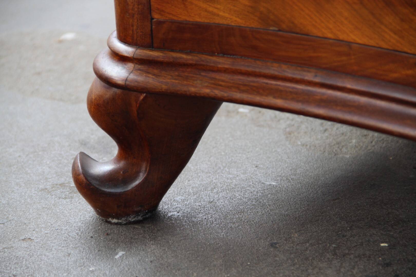 Vintage Danish Walnut 19th-century escritoire / Secretary, Victorian style
