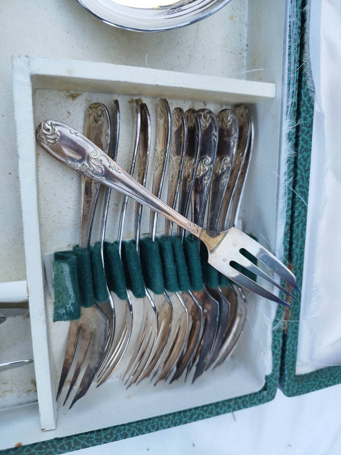 Complete cutlery in silver metal 62 pieces 12 place settings