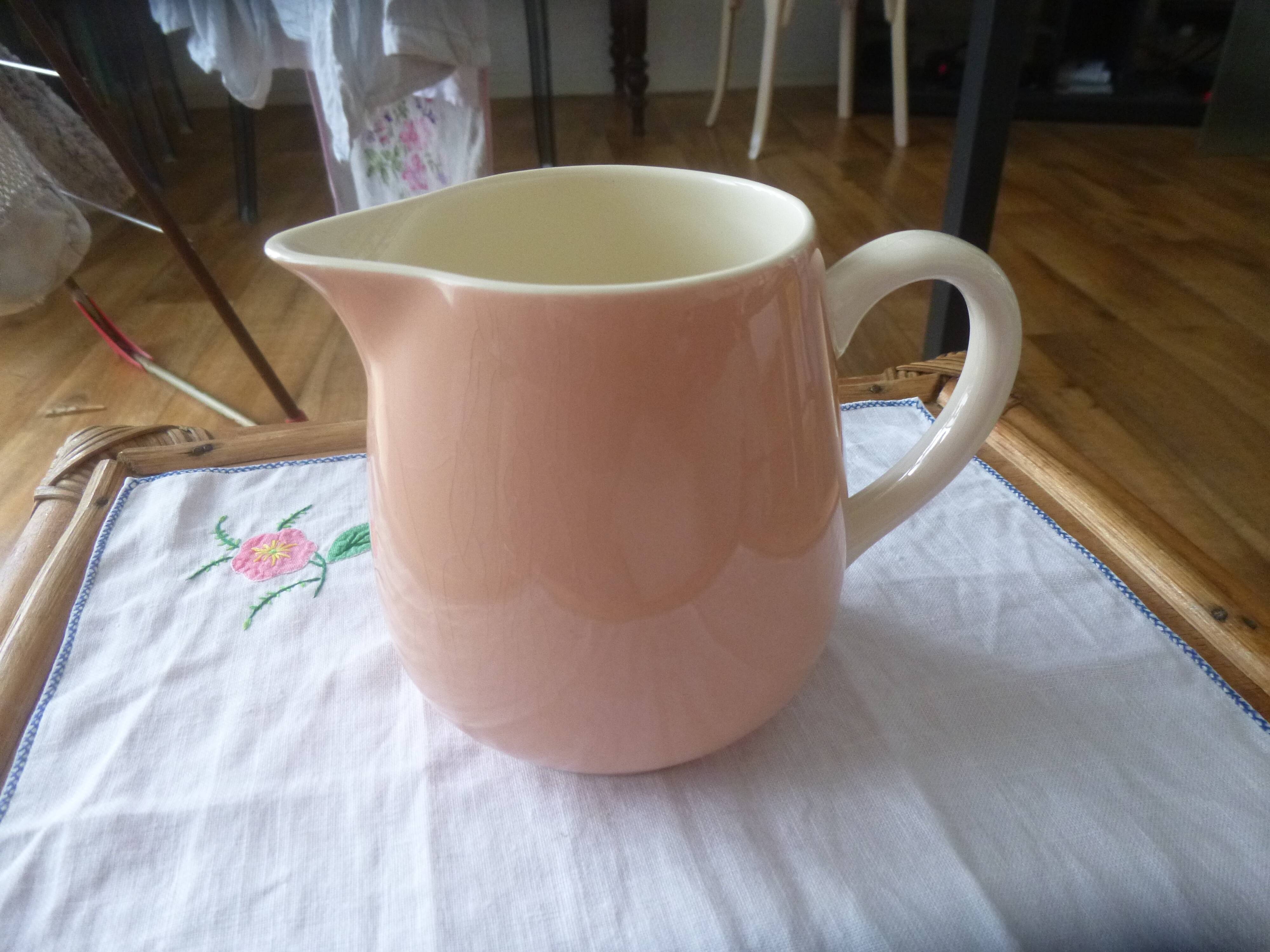 Pink milk jug villeroy & Boch 1950