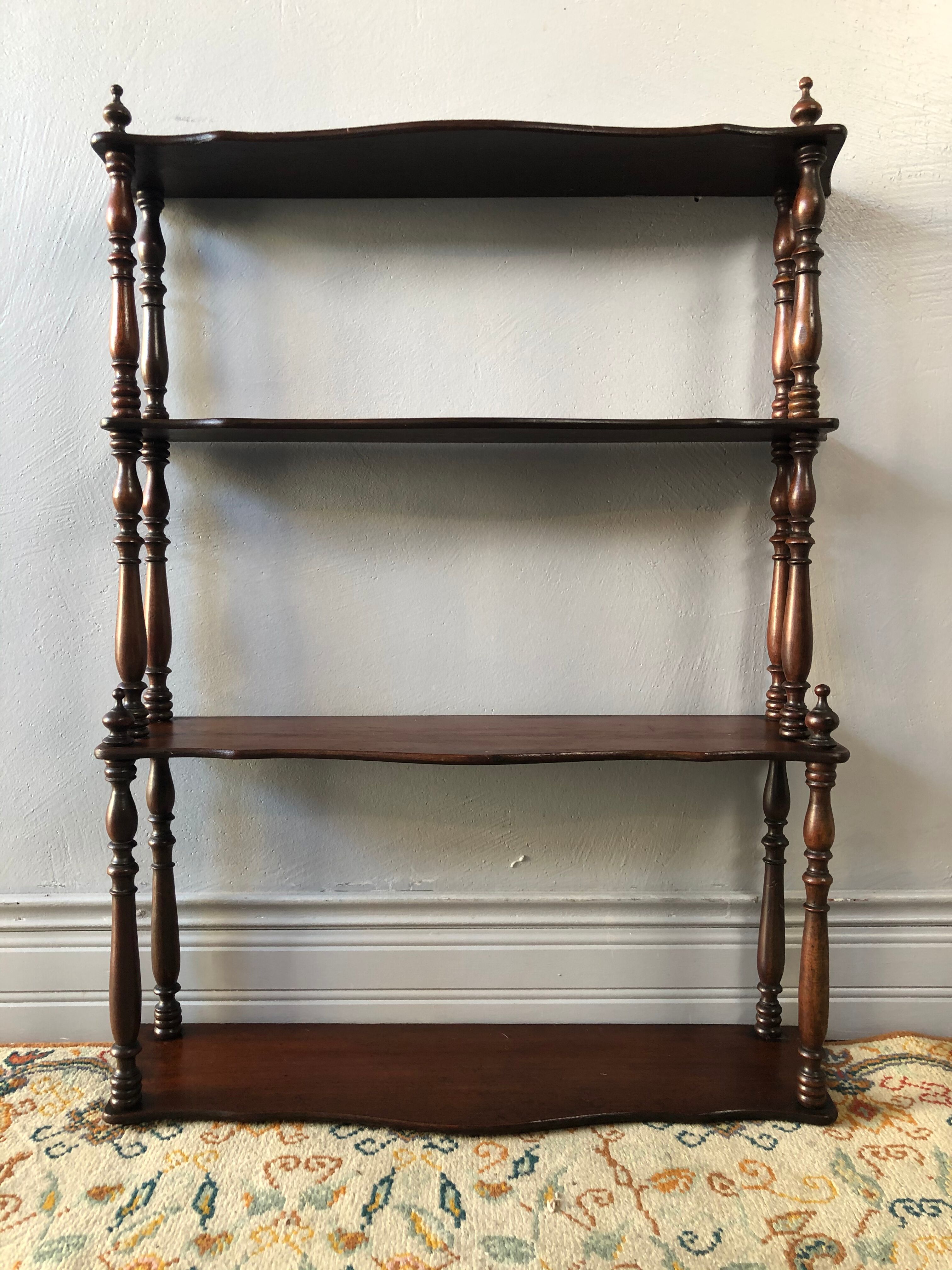 Old shelf to lay or hang