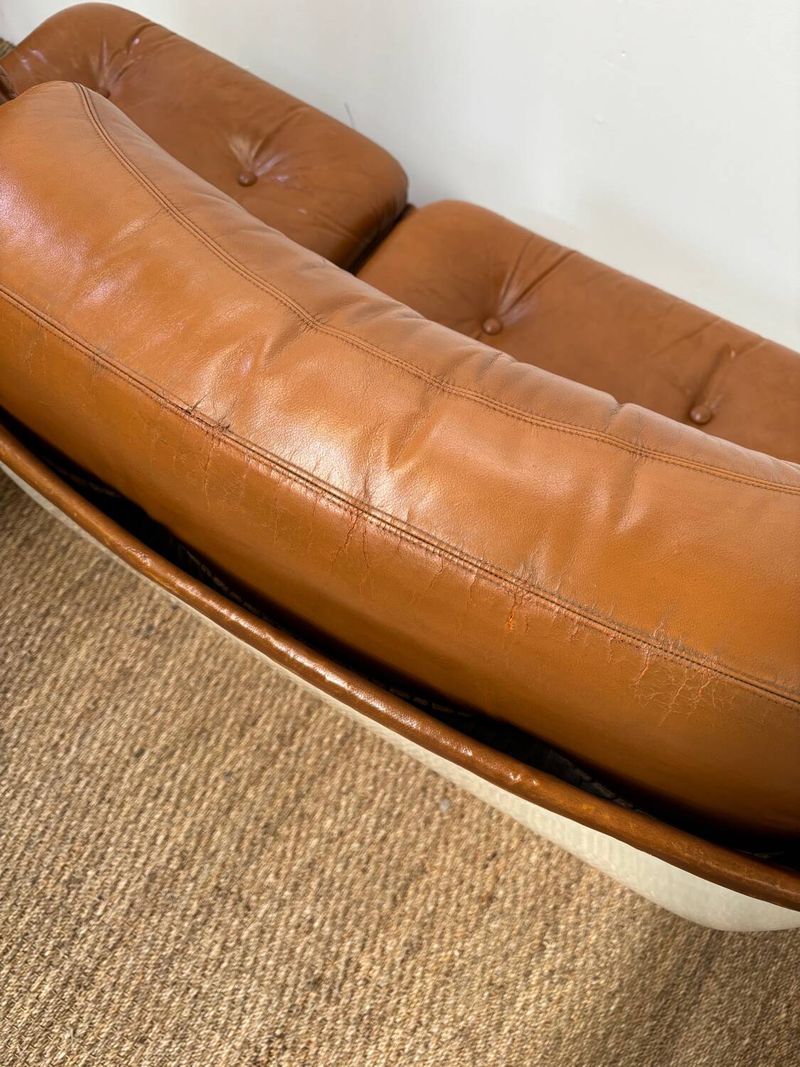 Sofa / 4 orchid modules Michel Cadestin for airborn