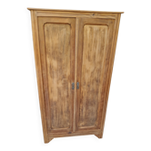 Armoire parisienne