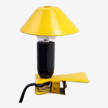 Mushroom lamp on clip