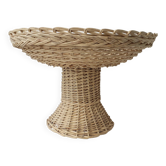Wicker bowl on foot