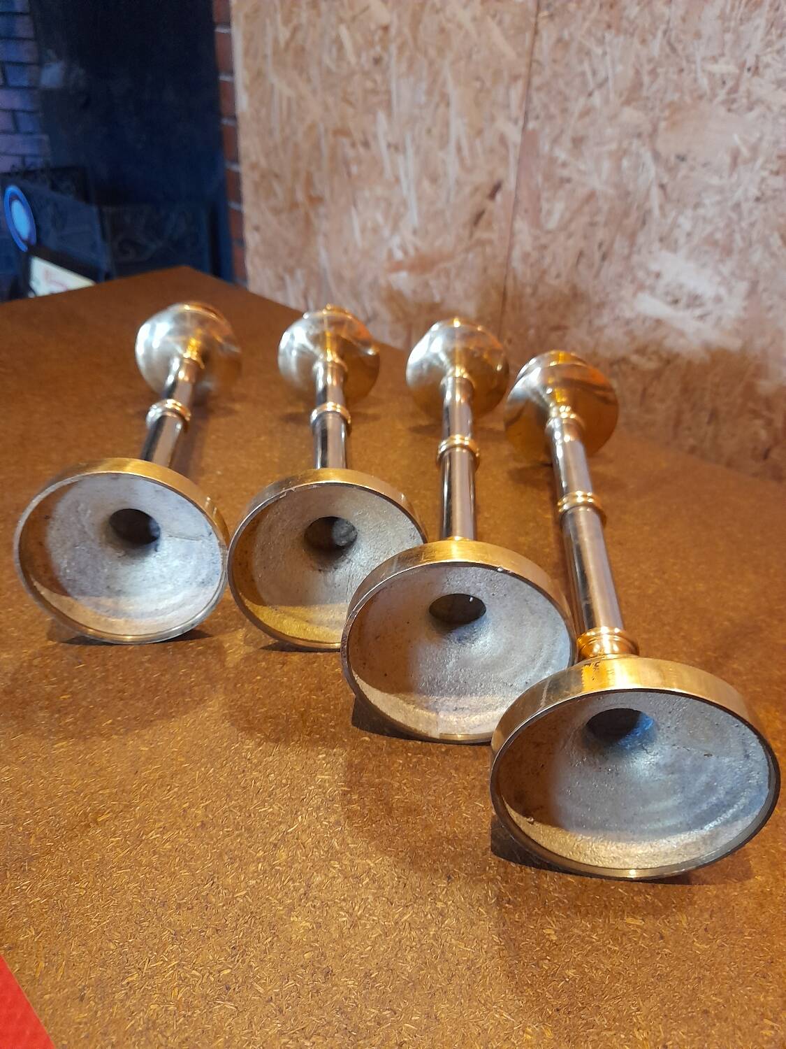 Set of 4 candle holders