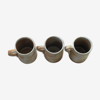 Set of 3 sandstone cups