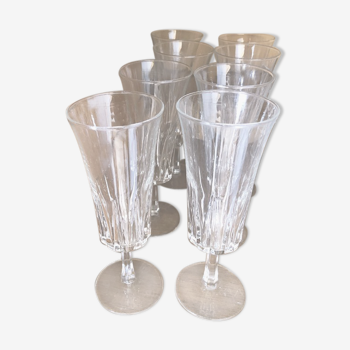 8 molded glass champagne flutes, 1970