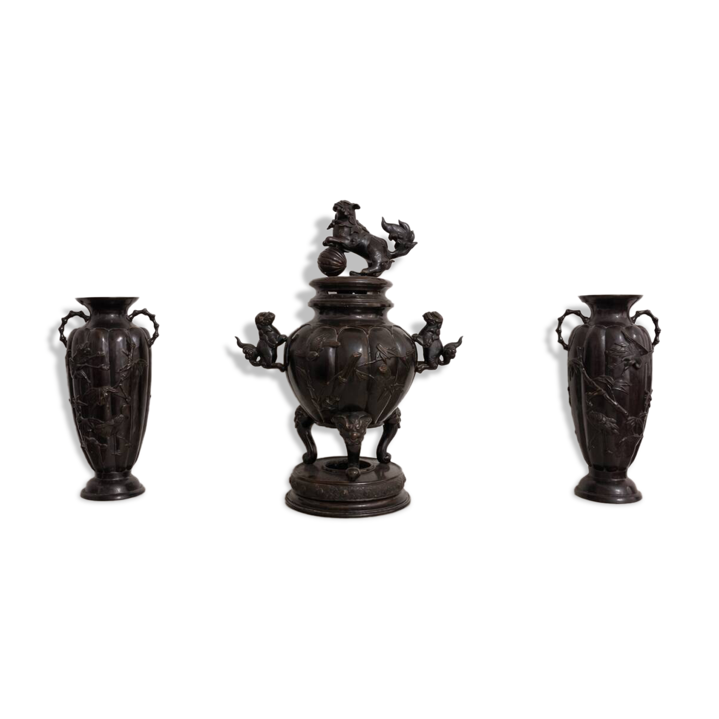 Chinese bronze vases