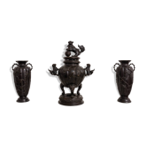 Chinese bronze vases